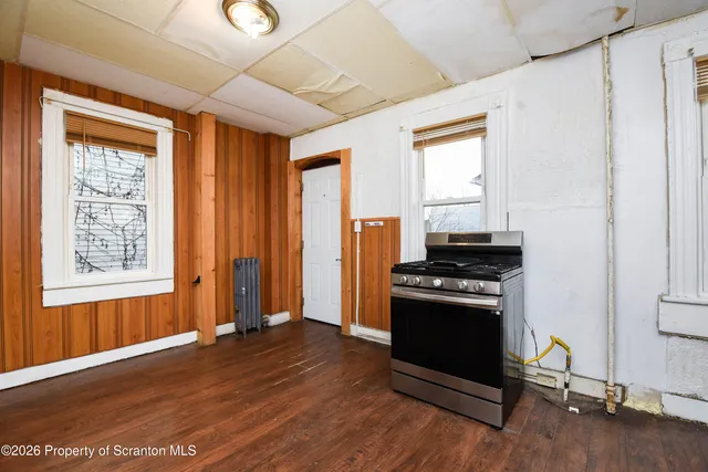 $140,000 | 2 Ferguson Place, Scranton, PA 18509