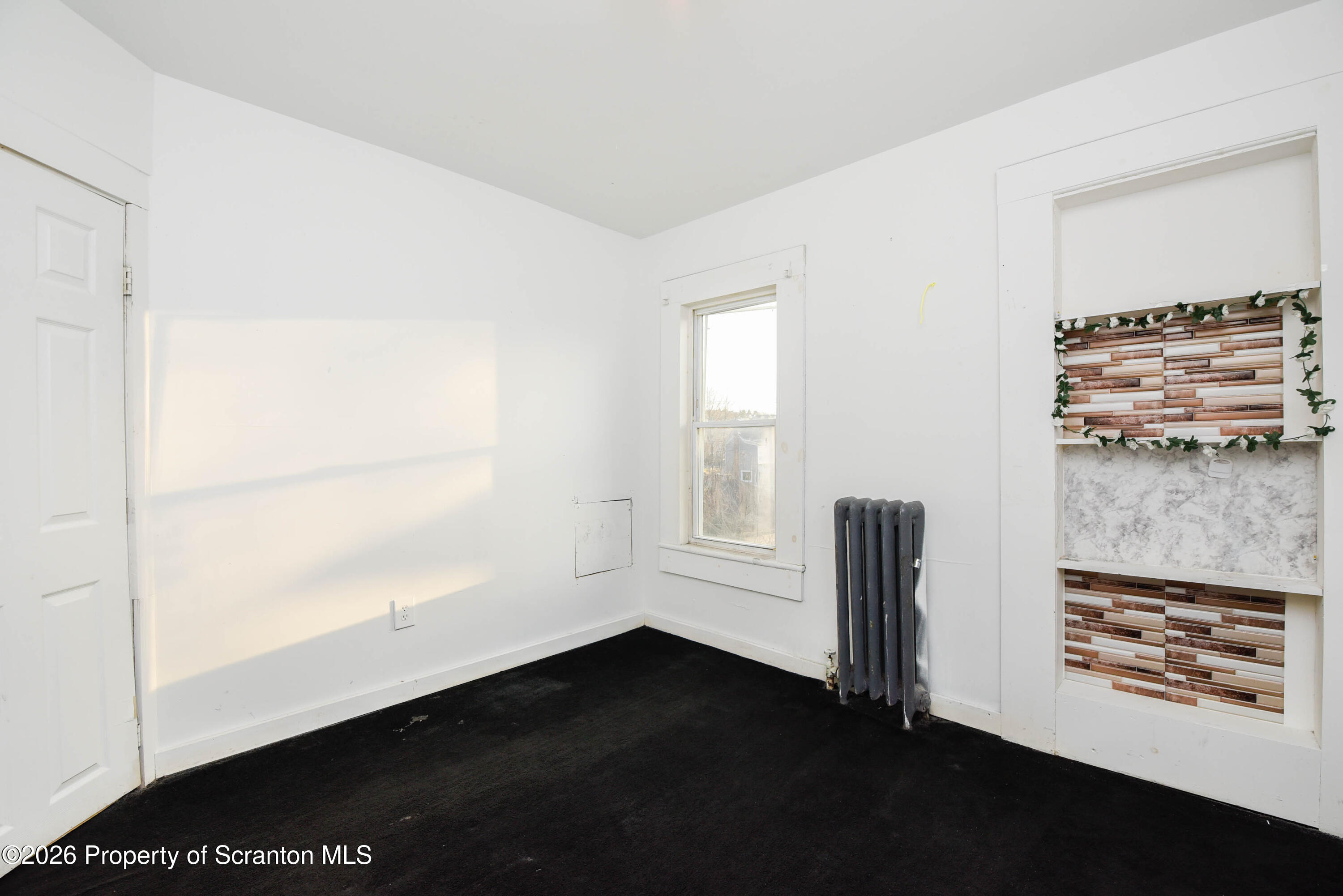 2 Ferguson Place Dunmore, PA 18509 - Photo 20 of 33 an empty room with windows