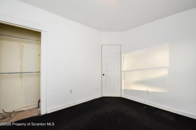 $140,000 | 2 Ferguson Place, Scranton, PA 18509