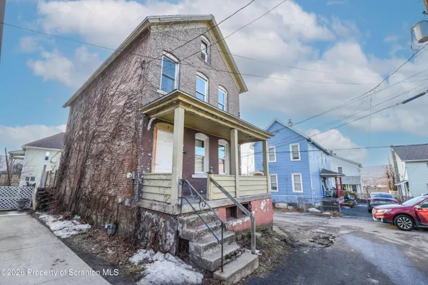 $130,000 | 2 Ferguson Place, Scranton, PA 18509