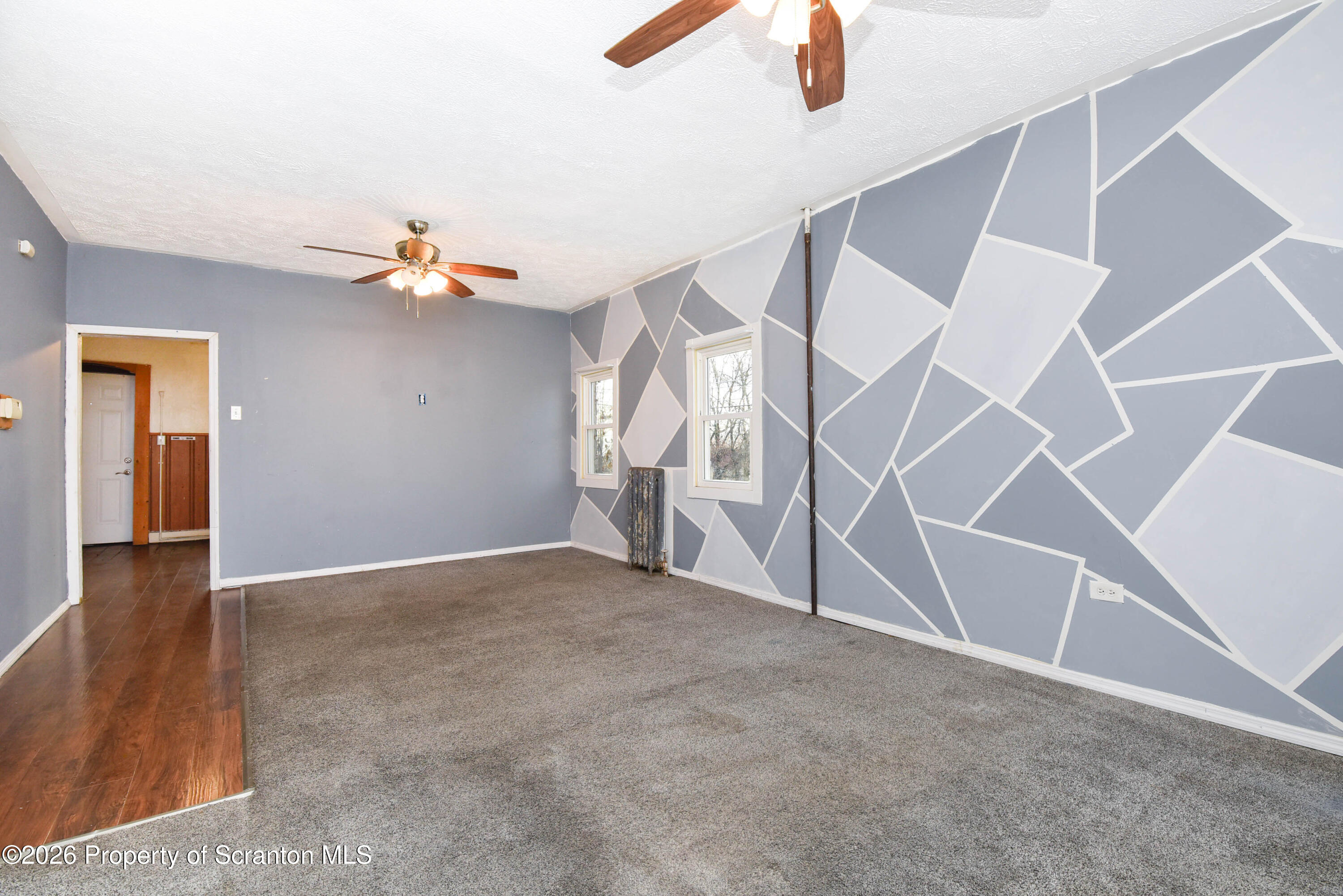 2 Ferguson Place Dunmore, PA 18509 - Photo 4 of 33