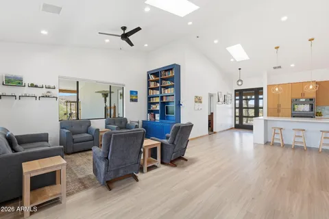 $949,000 | 43131 North 20th Street, New River, AZ 85087