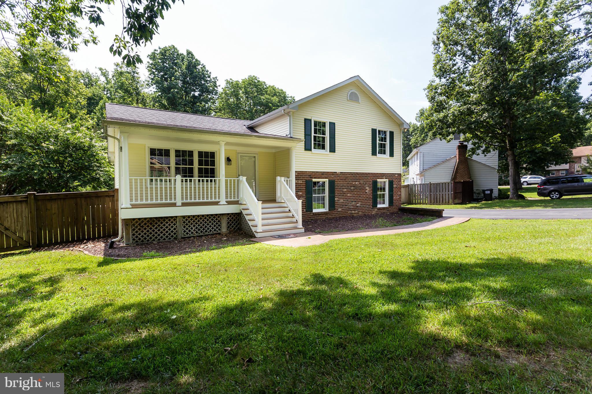 150 Choptank Road Stafford, VA 22556 - Photo 28 of 30 Vinyl Front Rails