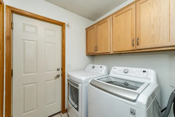 $329,900 | 1930 Topaz Pointe Lane Southwest, Rochester, MN 55902