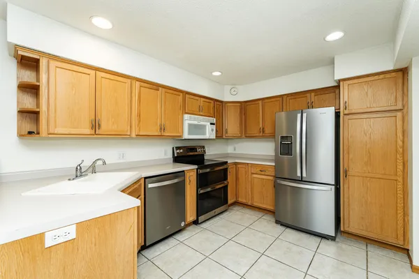 $329,900 | 1930 Topaz Pointe Lane Southwest, Rochester, MN 55902