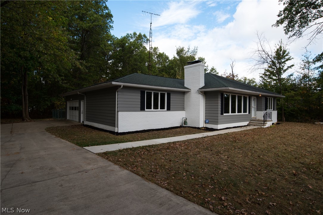 6261 Peck Road Ravenna, OH 44266 - Photo 4 of 31 Gallery Image 4