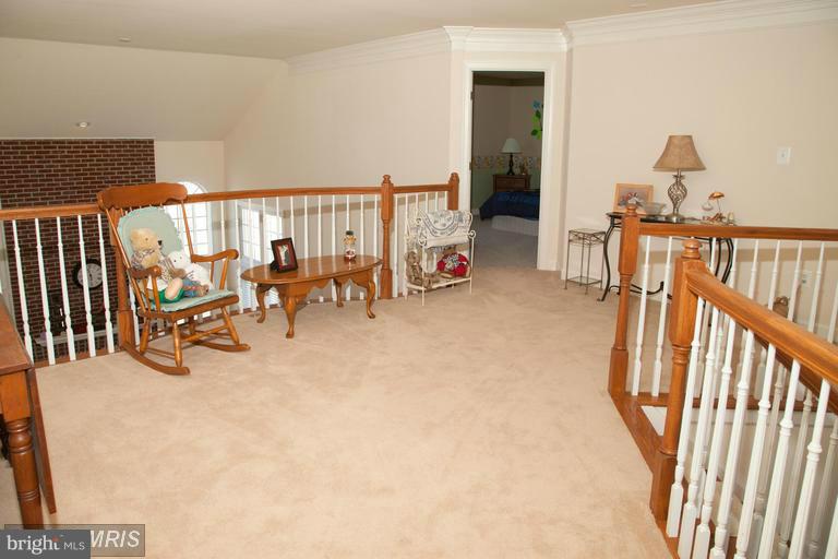 19542 Mill Point Road Boonsboro, MD 21713 - Photo 17 of 26 Interior (General)
