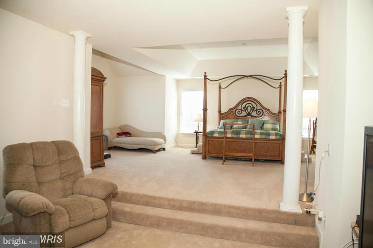 19542 Mill Point Road Boonsboro, MD 21713 - Photo 18 of 26 Bedroom (Master)