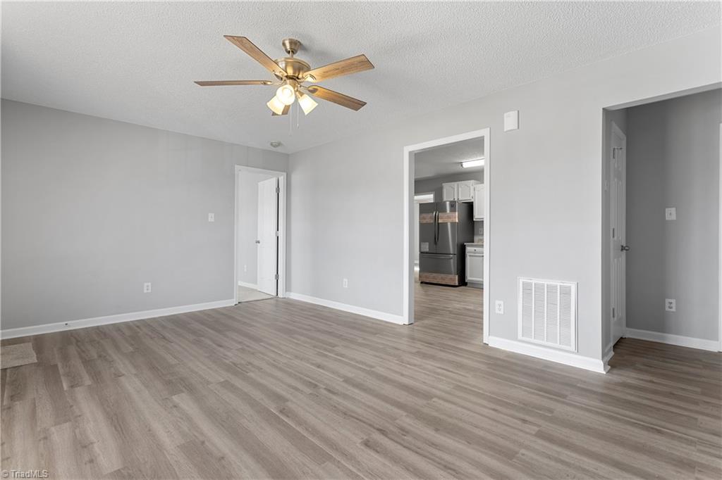 721 Paramount Street High Point, NC 27260 - Photo 7 of 29 Gallery Image 7
