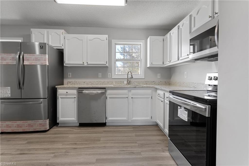 721 Paramount Street High Point, NC 27260 - Photo 10 of 29 Gallery Image 10