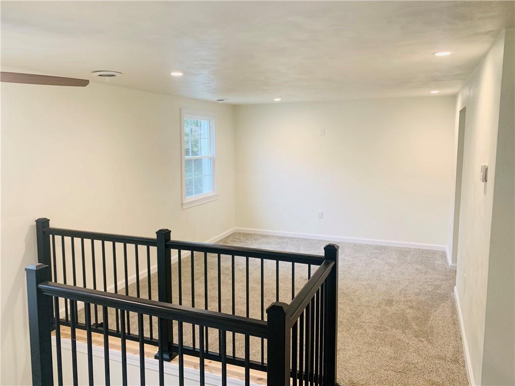556 Long Road Pittsburgh, PA 15235 - Photo 3 of 22 Gallery Image 3