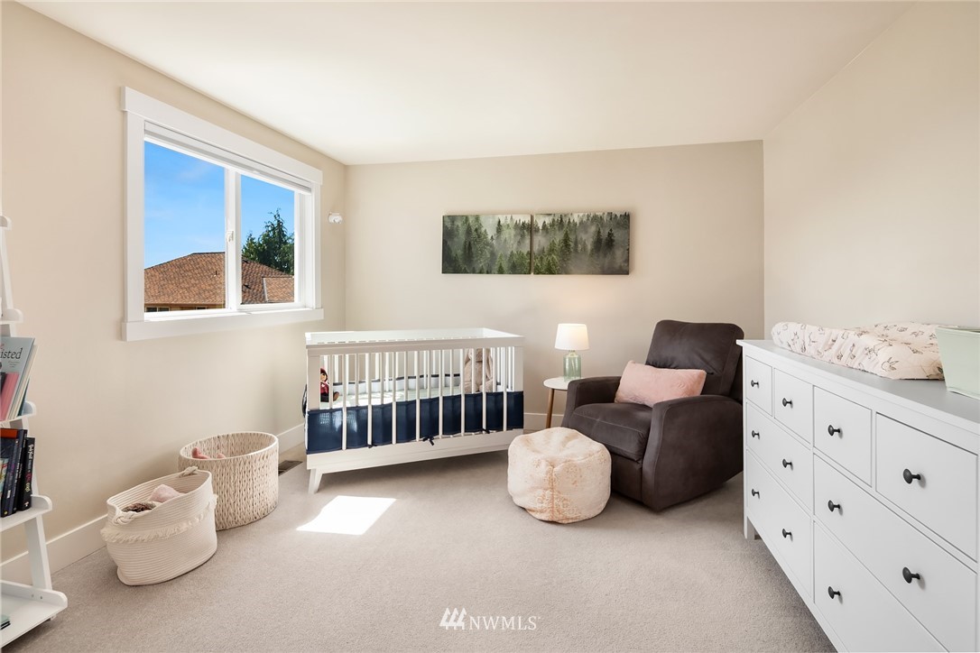 5105 Northeast 18th Court Renton, WA 98059 - Photo 17 of 25 Gallery Image 17