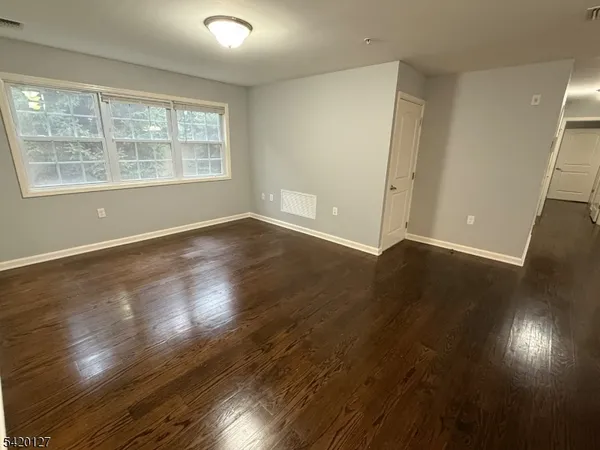 $2,495 | 1400 St Georges Avenue, Unit 205, Woodbridge, NJ 07001