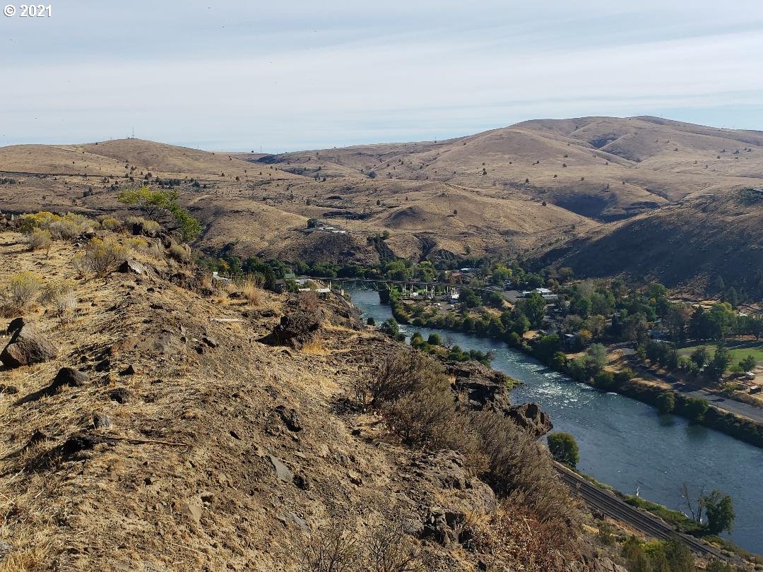 1415 Fish Camp Road Maupin, OR 97037 - Photo 11 of 12 Gallery Image 11