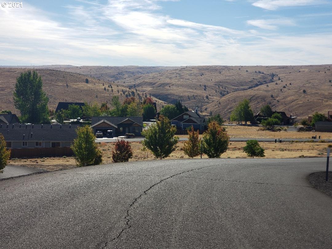 1415 Fish Camp Road Maupin, OR 97037 - Photo 8 of 12 Gallery Image 8
