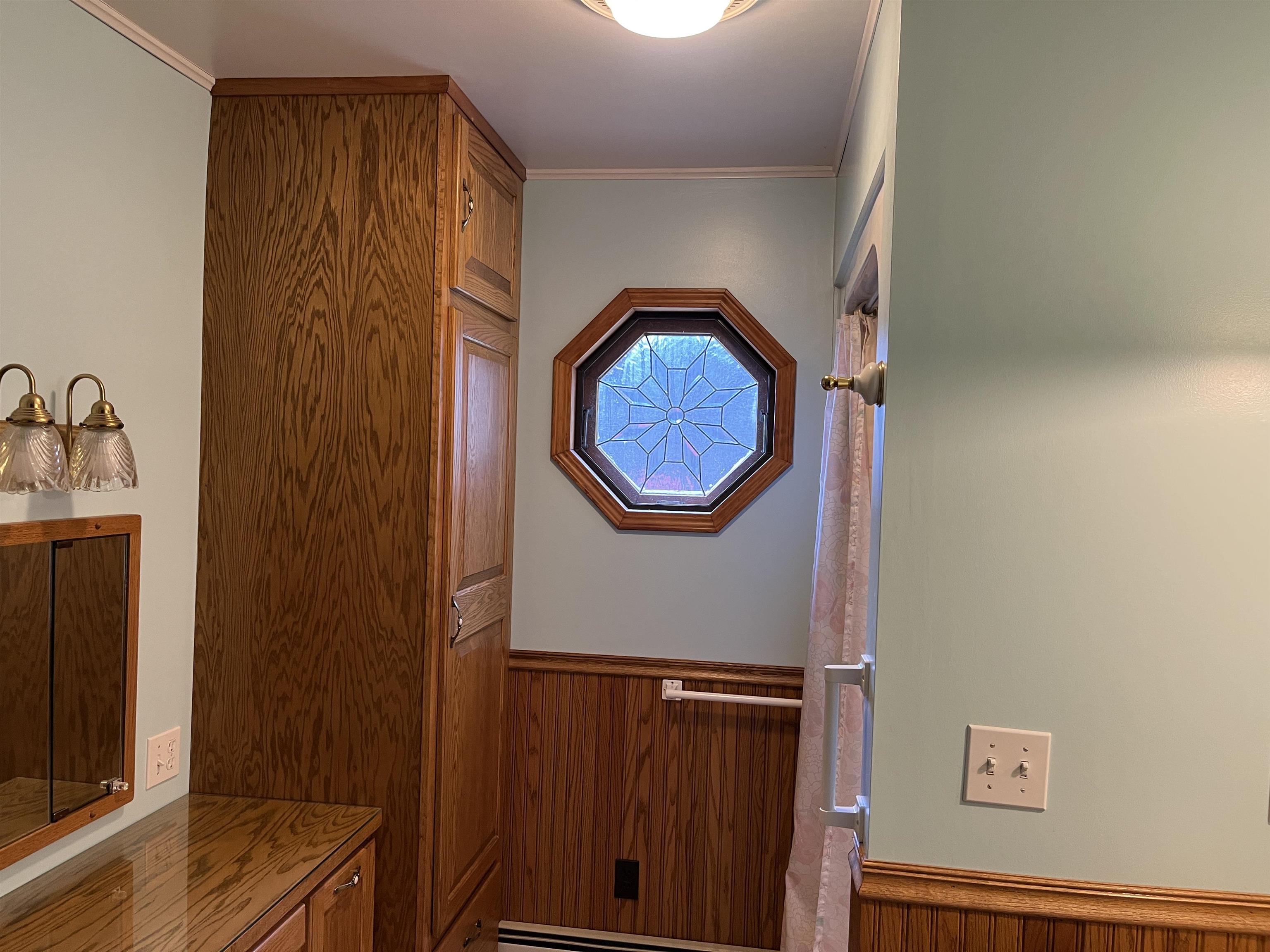 1024 North Huron Road Tawas City, MI 48763 - Photo 15 of 27