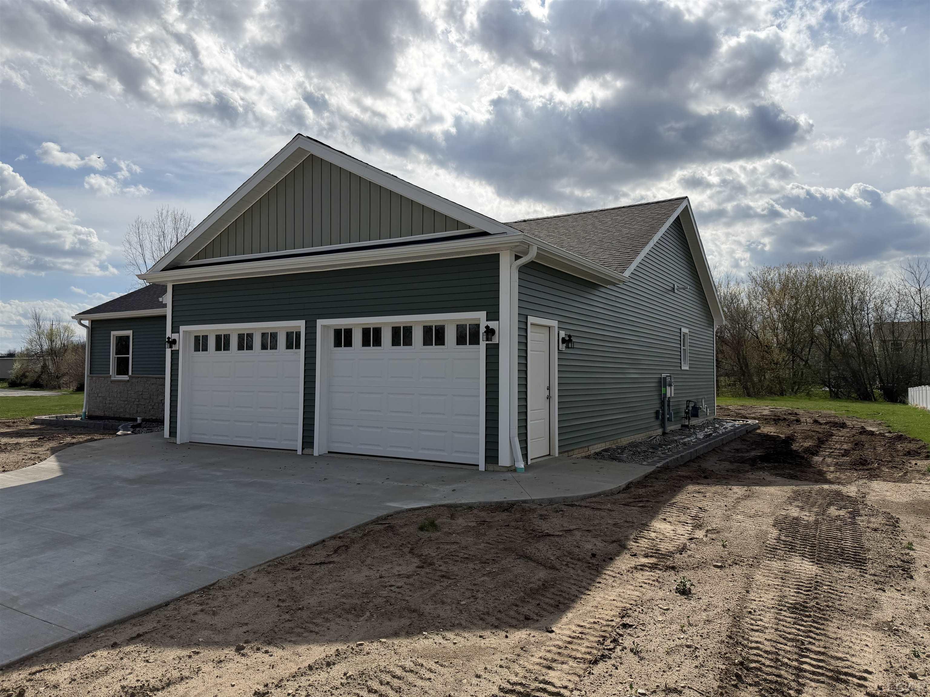 4173 Evergreen Road Adrian, MI 49221 - Photo 2 of 24