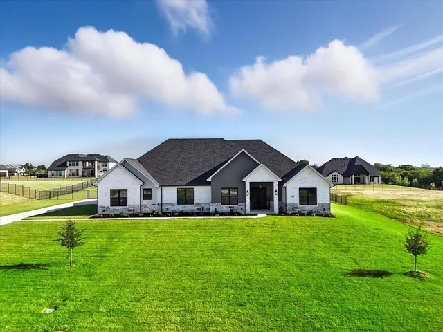 $1,125,000 | 389 Arbor Mill Court, Sunnyvale, TX 75182