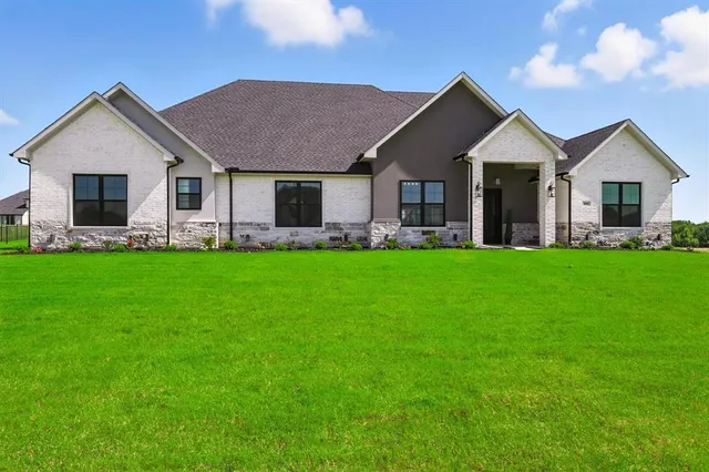 $1,125,000 | 389 Arbor Mill Court, Sunnyvale, TX 75182