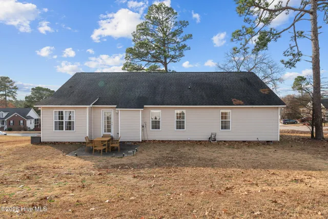 $375,000 | 101 Pine Brae Lane, Aberdeen, NC 28315