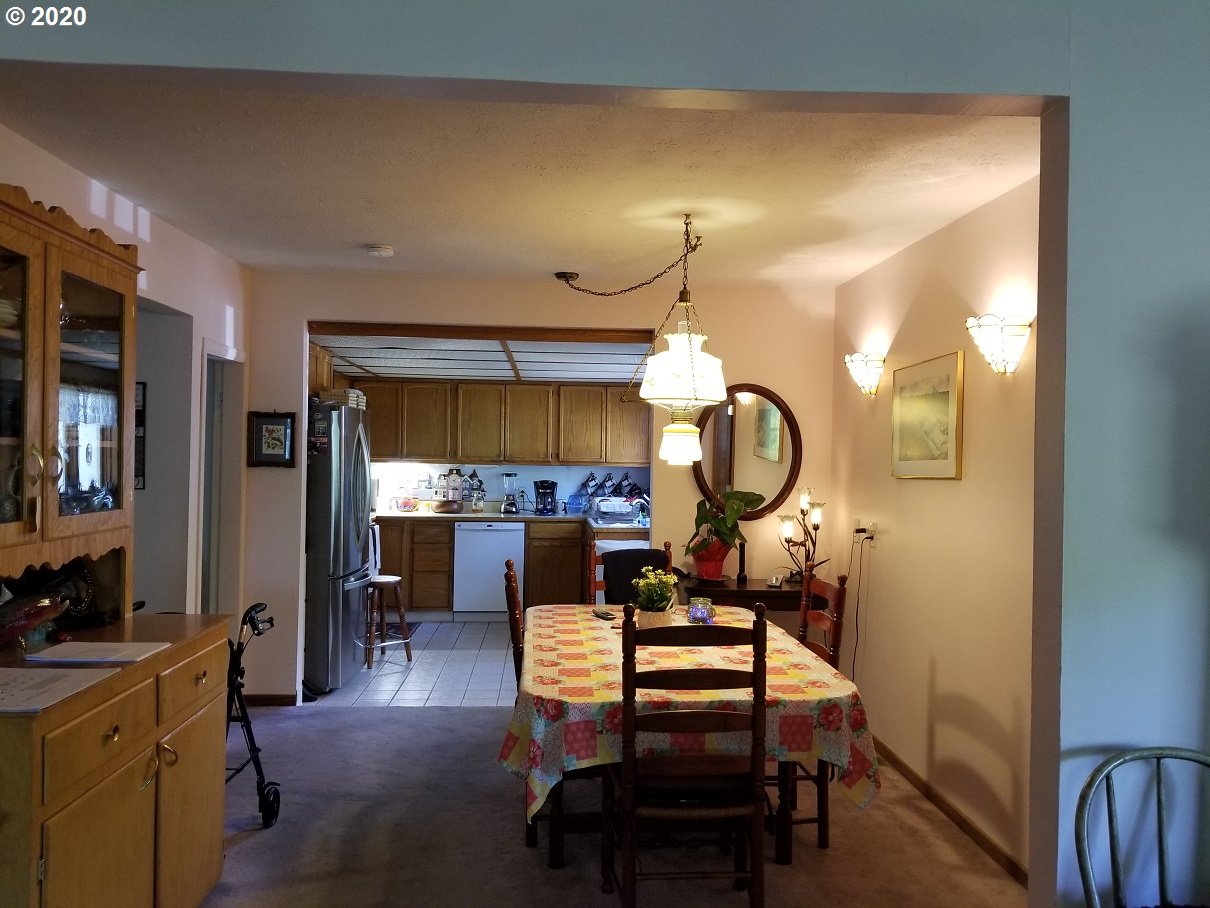 4344 Orchard Road The Dalles, OR 97058 - Photo 11 of 32 Gallery Image 11