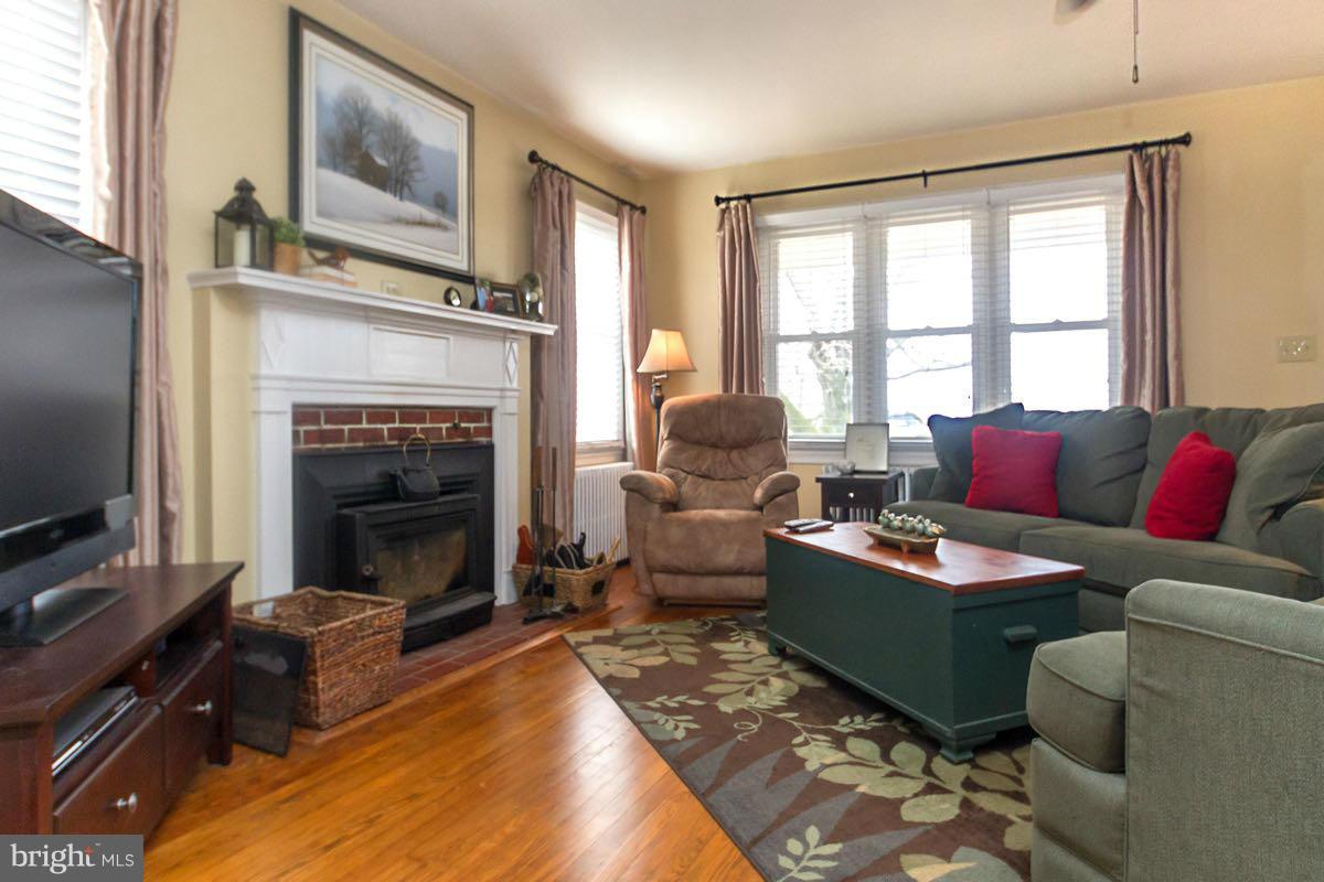 3758 Black Rock Road Upperco, MD 21155 - Photo 15 of 30 Large living rm w/wood burning stove insert