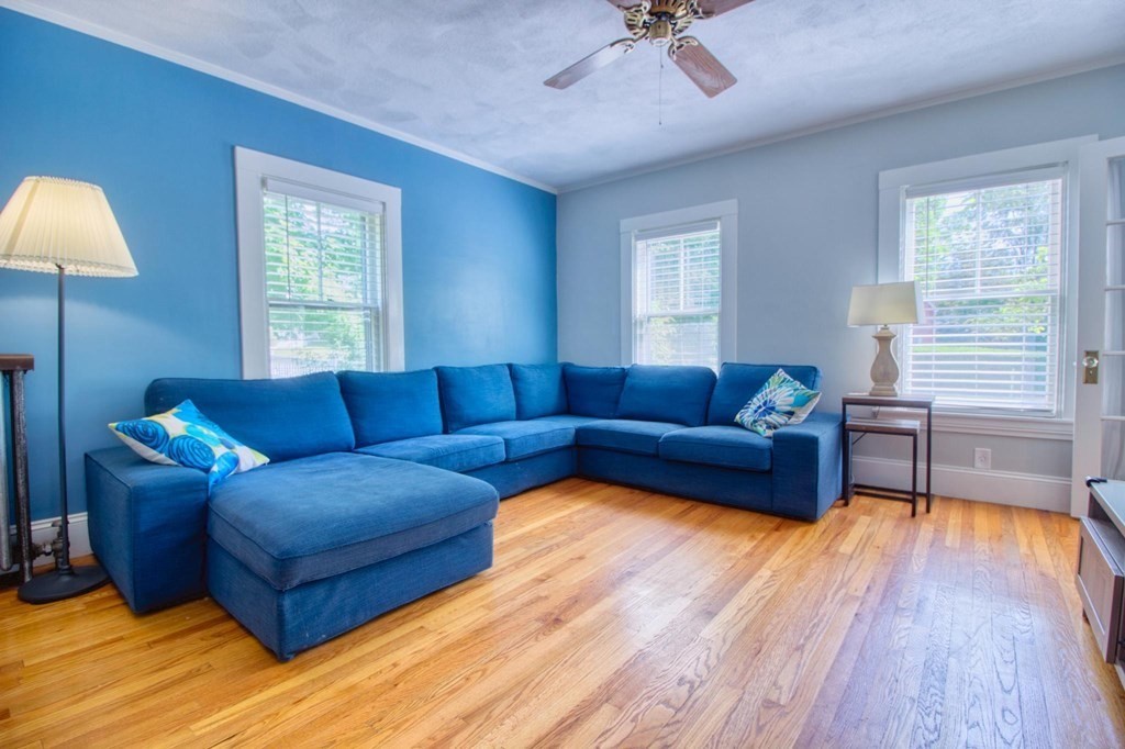 5 Leonard Street Foxboro, MA 02035 - Photo 4 of 28