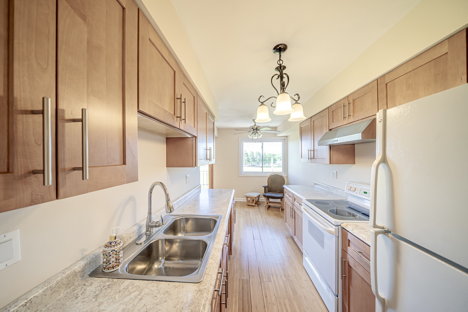 625 West Huntington Commons Road, Unit 317 Mount Prospect, IL 60056 - Photo 16 of 45
