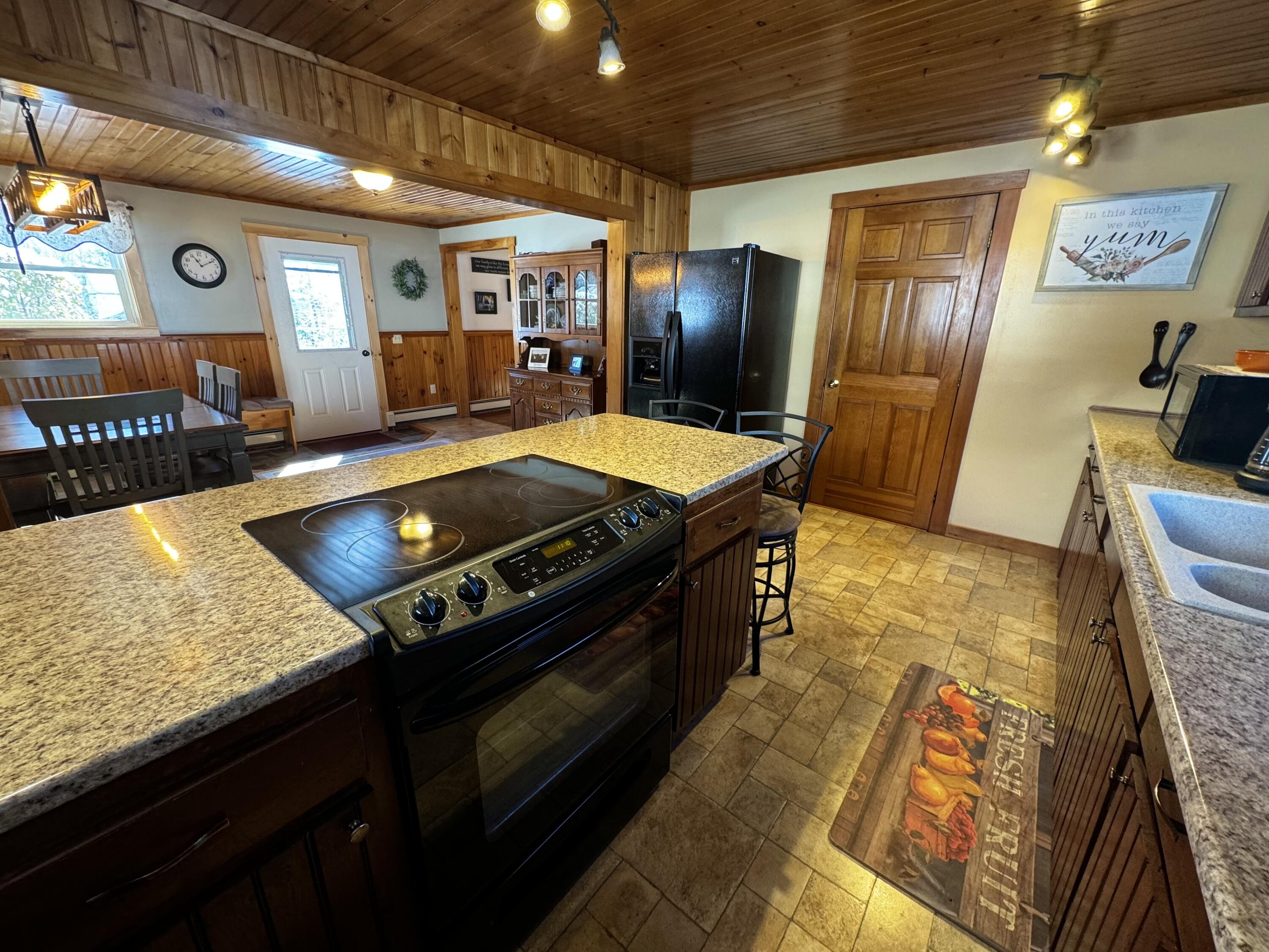 18 Rutland Road Plymouth, ME 04969 - Photo 21 of 59 IMG_5378
