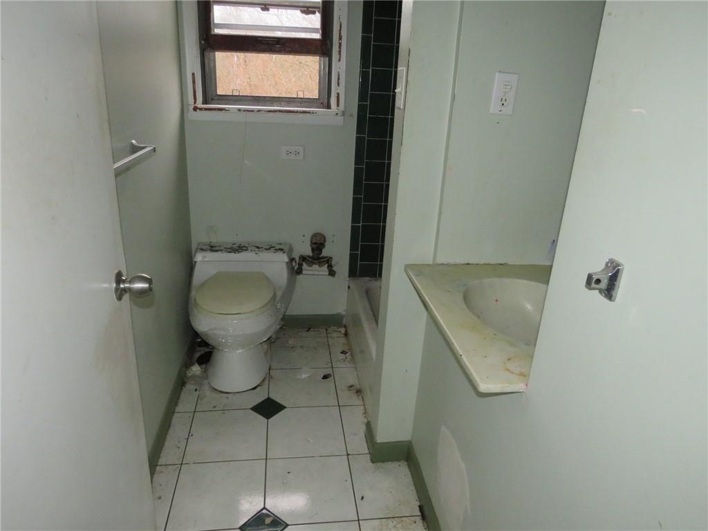 3028 Leechburg Road Lower Burrell, PA 15068 - Photo 16 of 38