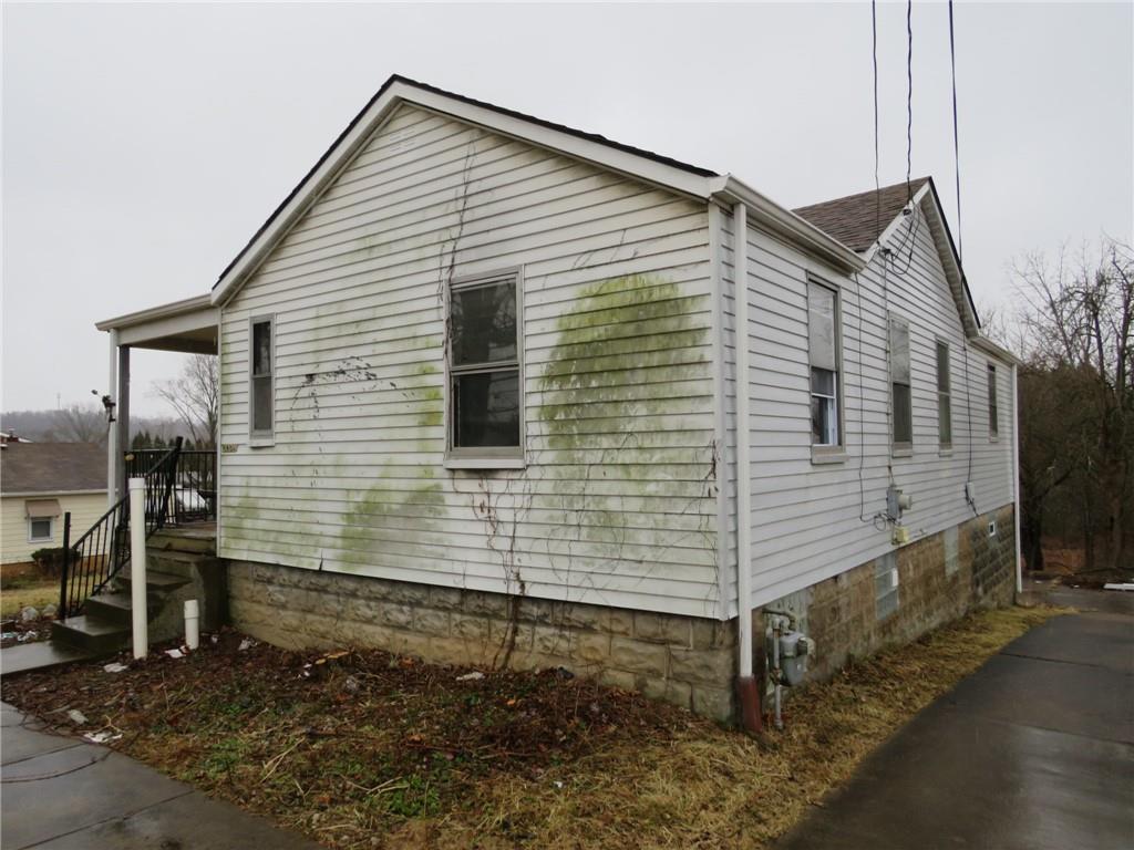 3028 Leechburg Road Lower Burrell, PA 15068 - Photo 4 of 38