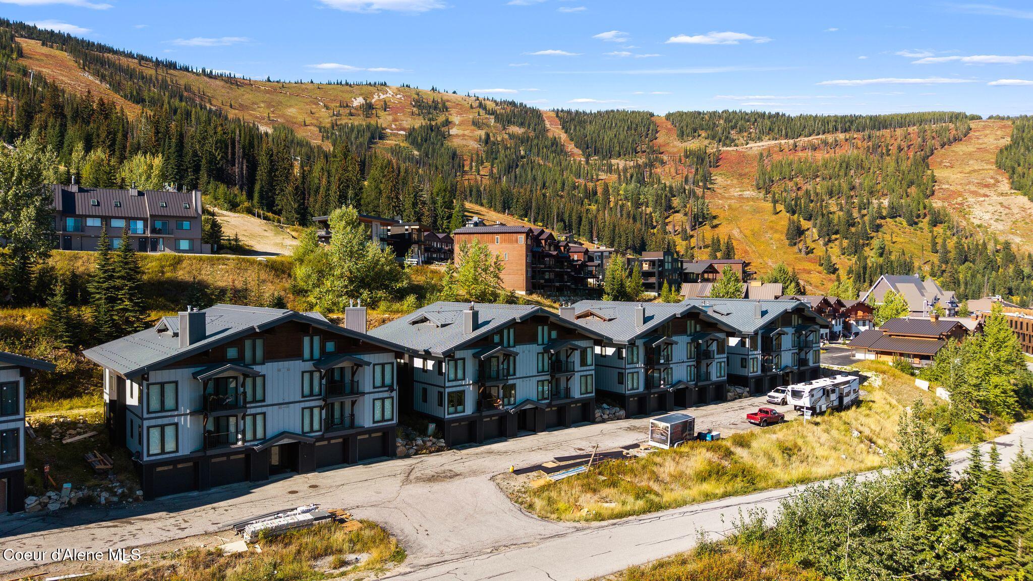 Ski-in/Ski-out Schweitzer Condo