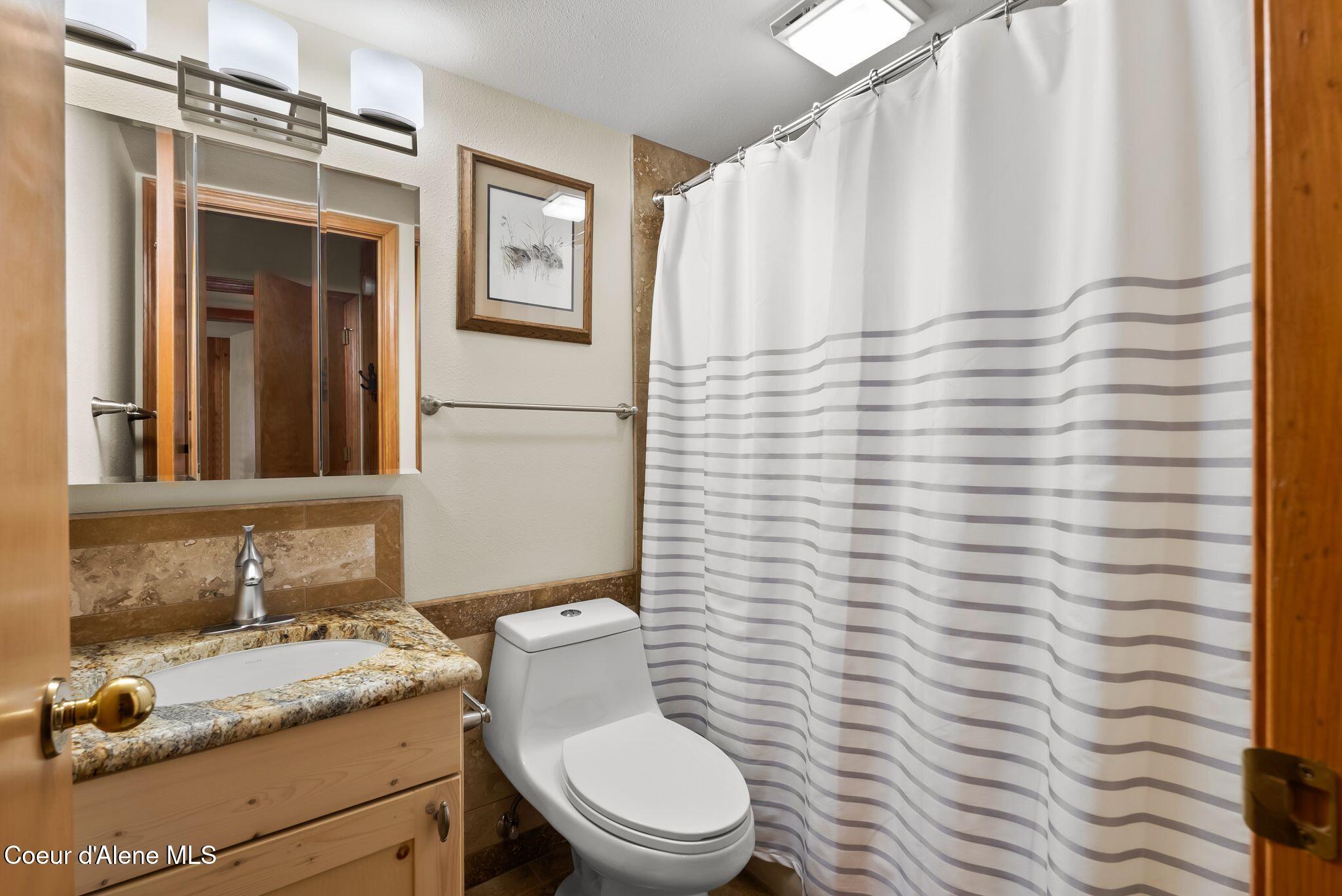 155 Crystal Springs Road, Unit 401 Sandpoint, ID 83864 - Photo 16 of 37 19_DSC03492