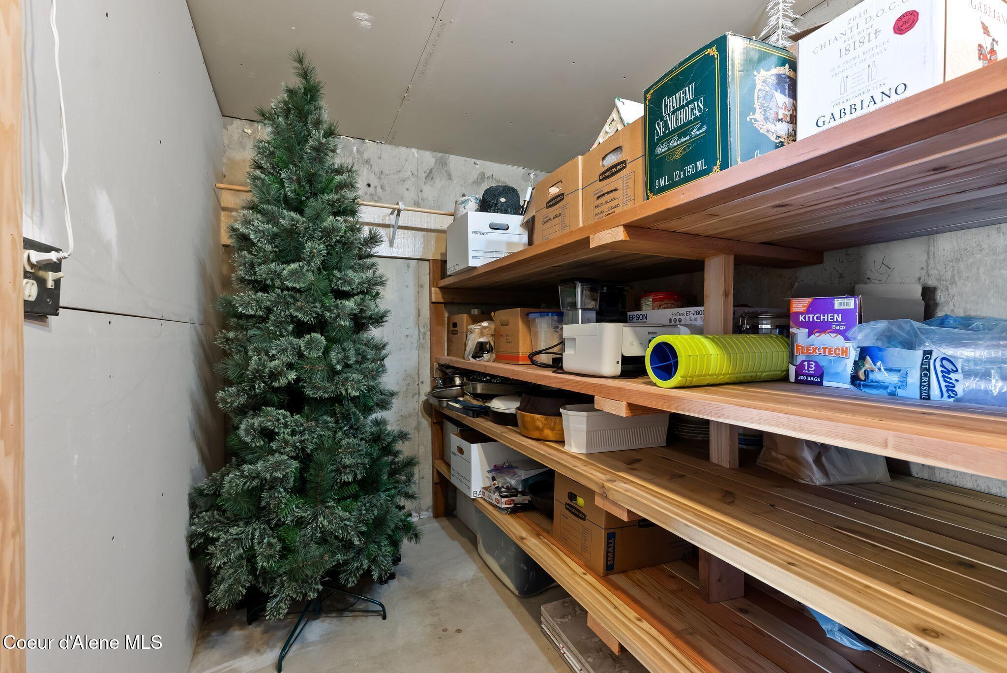 155 Crystal Springs Road, Unit 401 Sandpoint, ID 83864 - Photo 28 of 37 37_DSC03583