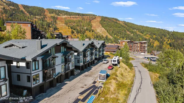 $1,385,000 | 155 Crystal Springs Road, Unit 401, Sandpoint, ID 83864
