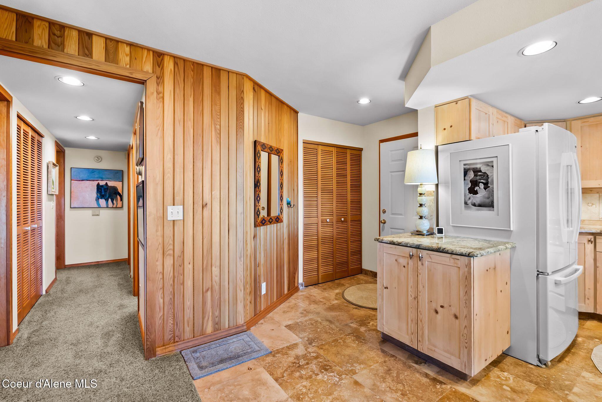 155 Crystal Springs Road, Unit 401 Sandpoint, ID 83864 - Photo 10 of 37 27_DSC03532