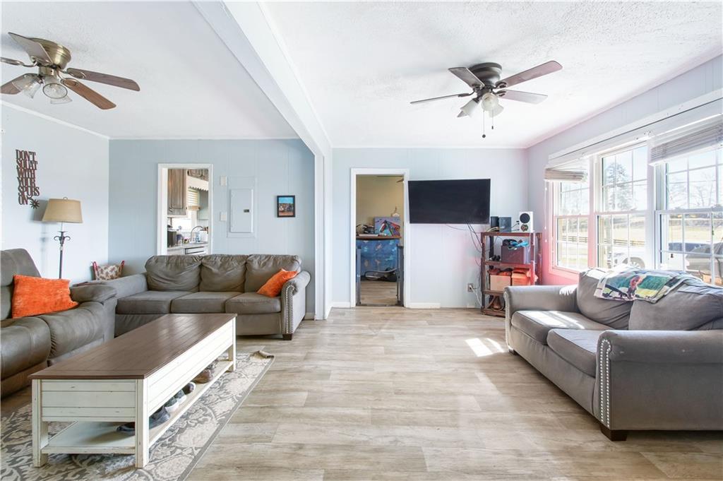 702 Buttermilk Road Southwest Cave Spring, GA 30124 - Photo 6 of 22