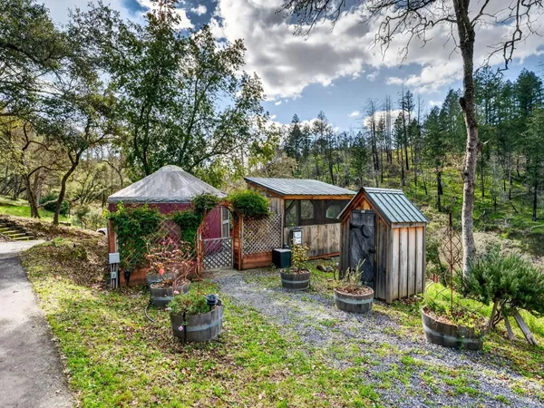 $2,100,000 | 11641 Highway 128, Healdsburg, CA 95448