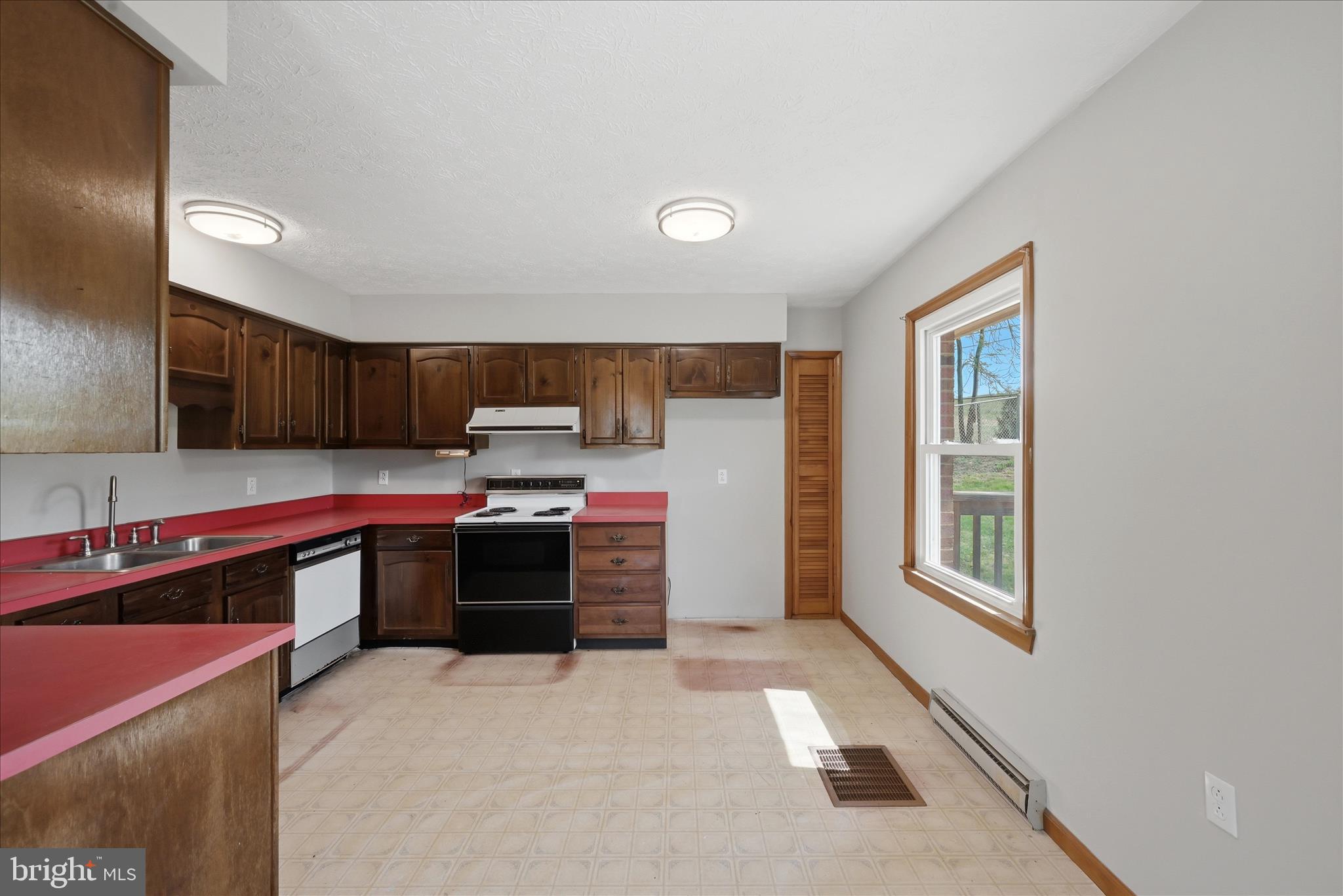 2879 Christian Church Road High View, WV 26808 - Photo 26 of 106 Kitchen