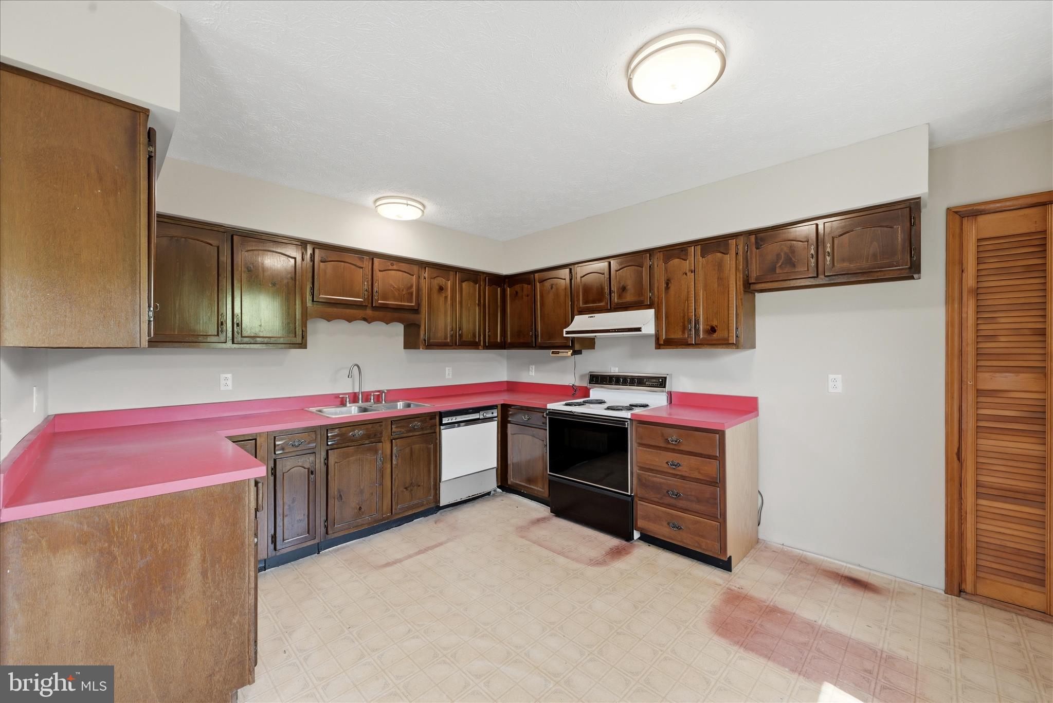 2879 Christian Church Road High View, WV 26808 - Photo 27 of 106 Kitchen
