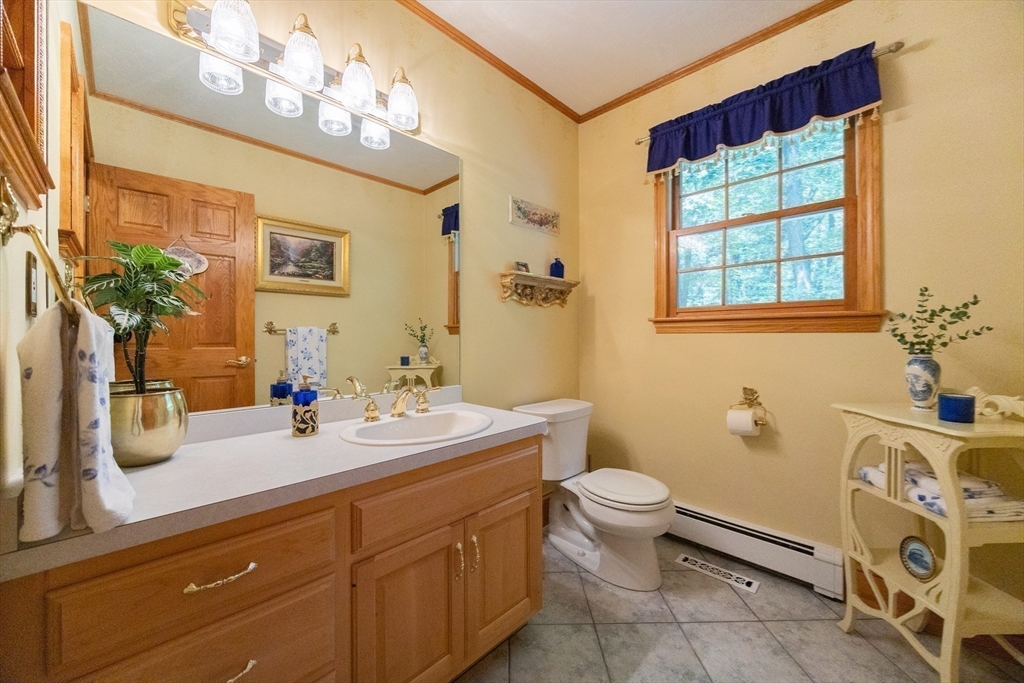 25 Steeplechase Lane Canton, MA 02021 - Photo 11 of 36