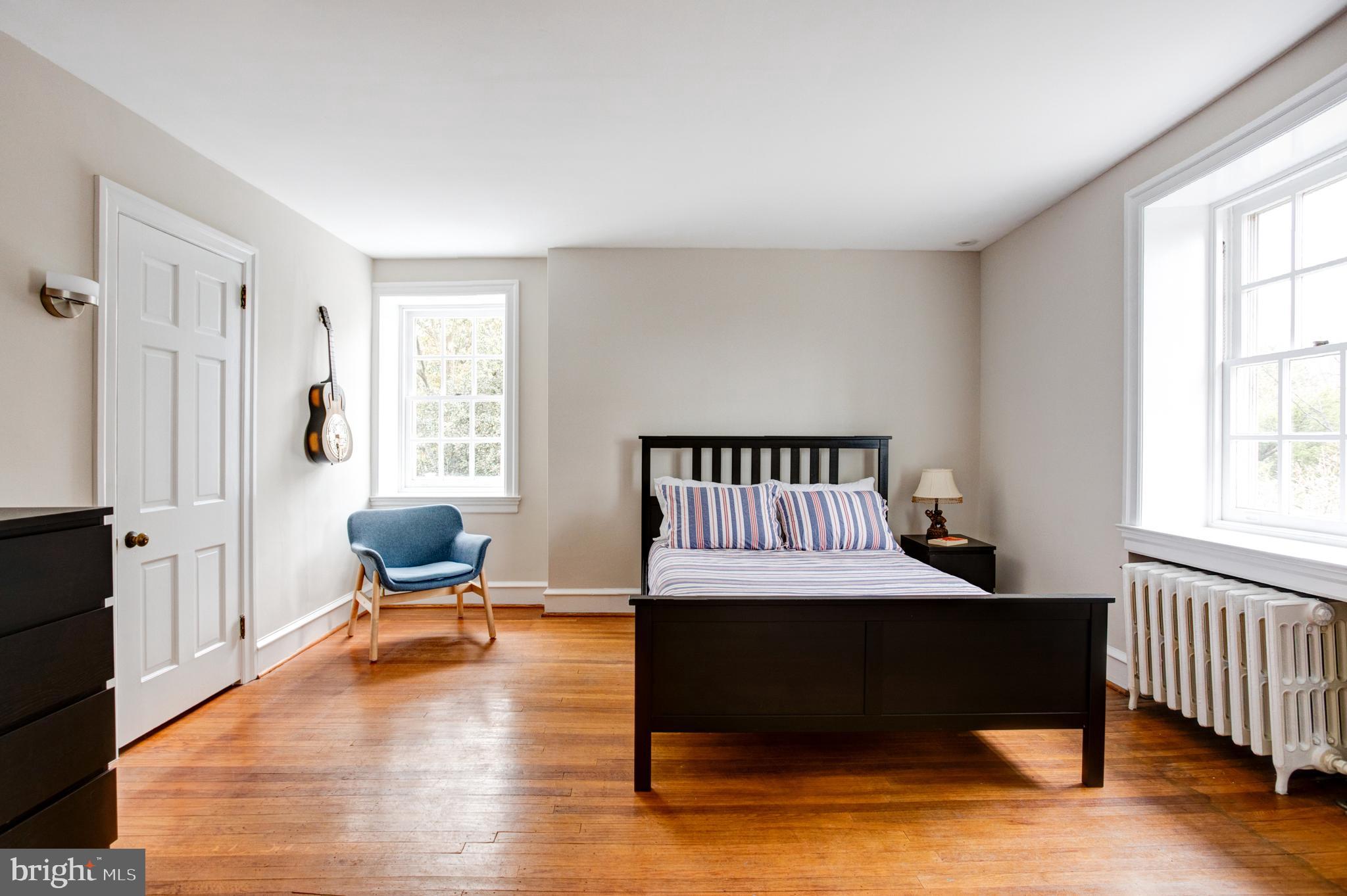 5 East Hampton Road Philadelphia, PA 19118 - Photo 24 of 32