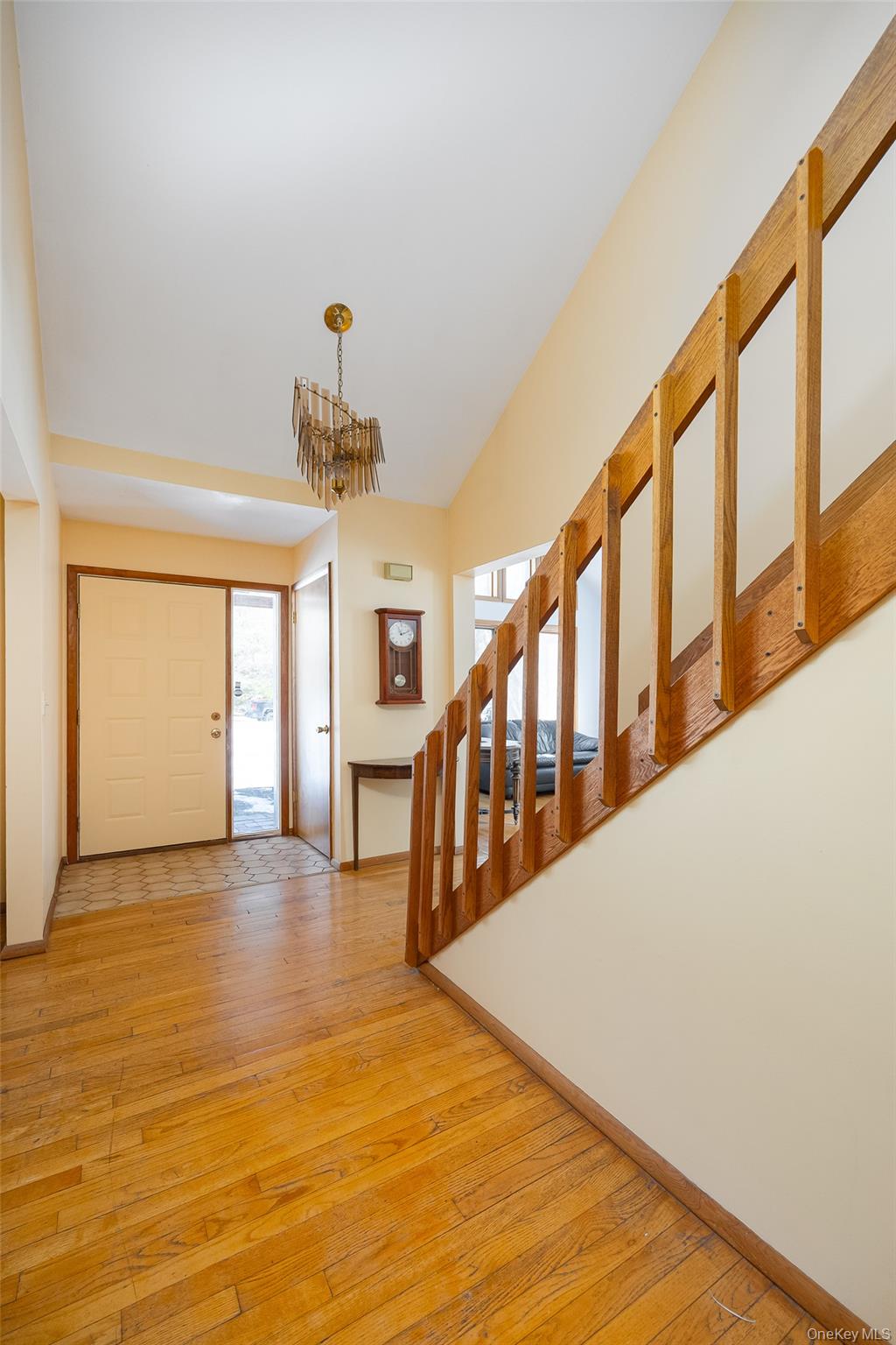 5 Chestnut Ridge Road Poughkeepsie, NY 12603 - Photo 15 of 39 a view of an entryway