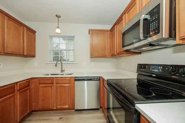 $2,200 | 209 Grovedale Trace, Antioch, TN 37013