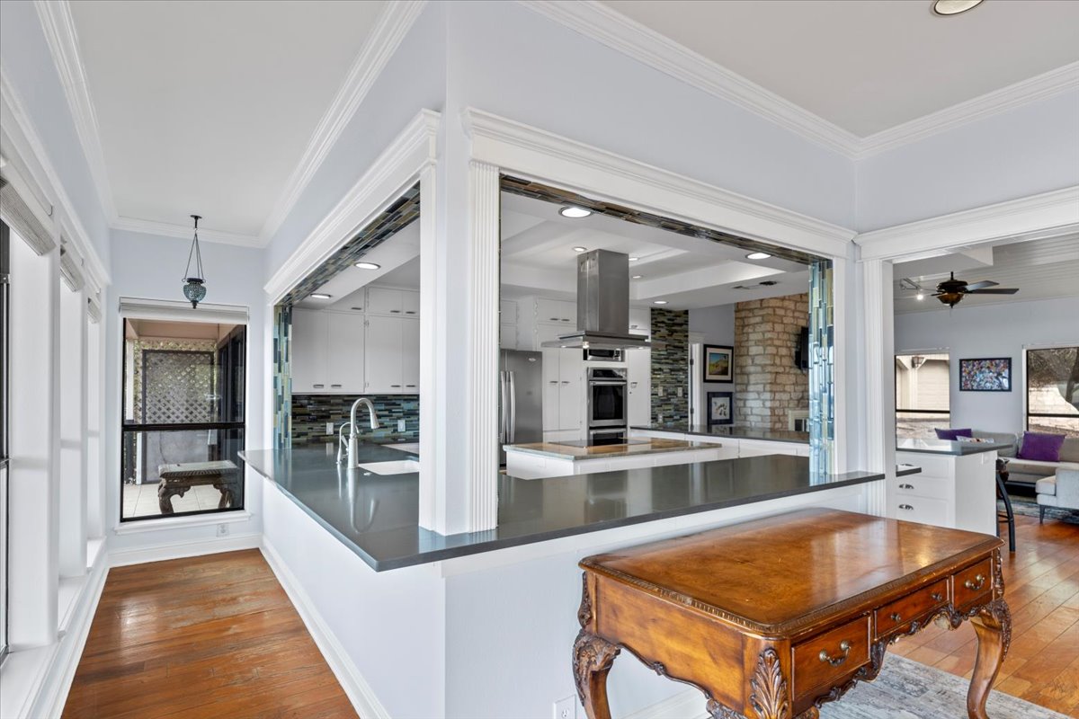 6714 Mountain Trail Austin, TX 78732 - Photo 24 of 37