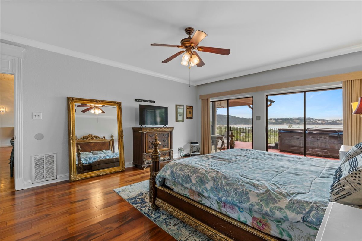 6714 Mountain Trail Austin, TX 78732 - Photo 27 of 37