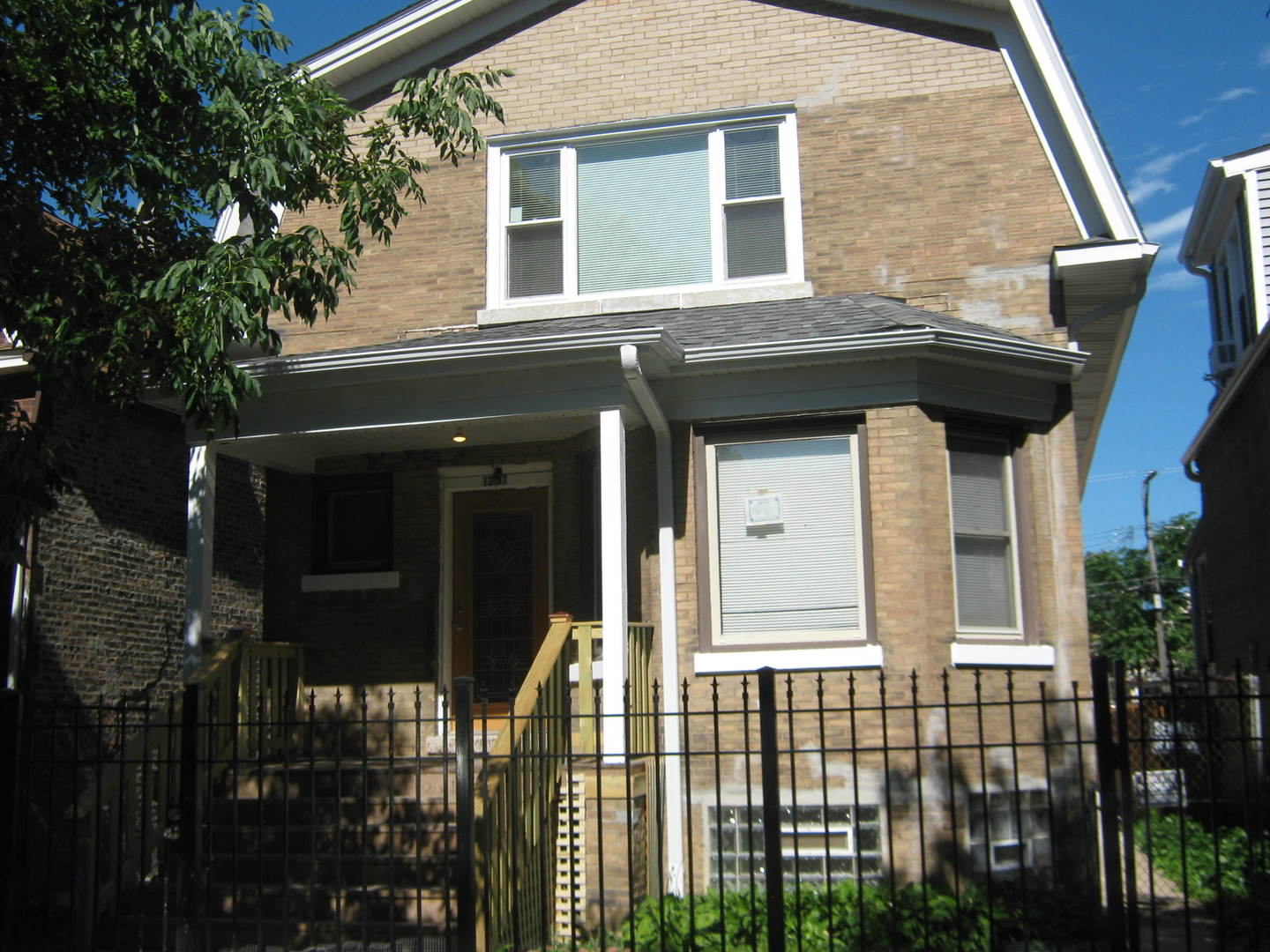 1237 North Harding Avenue Chicago, IL 60651 - Photo 1 of 27 Gallery Image 1