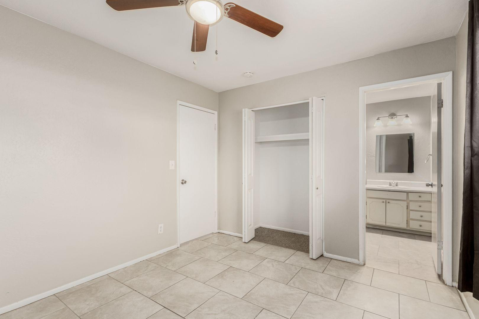 10033 North 9th Avenue, Unit 2 Phoenix, AZ 85021 - Photo 8 of 13 Photo #8