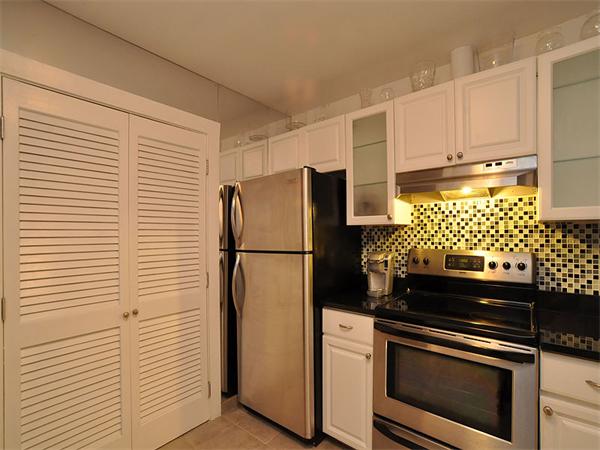 33 Sleeper Street, Unit 407 Boston, MA 02210 - Photo 6 of 17