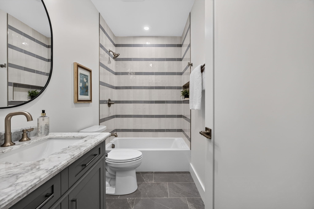 131 Hudson Street, Unit 1 Somerville, MA 02144 - Photo 10 of 41